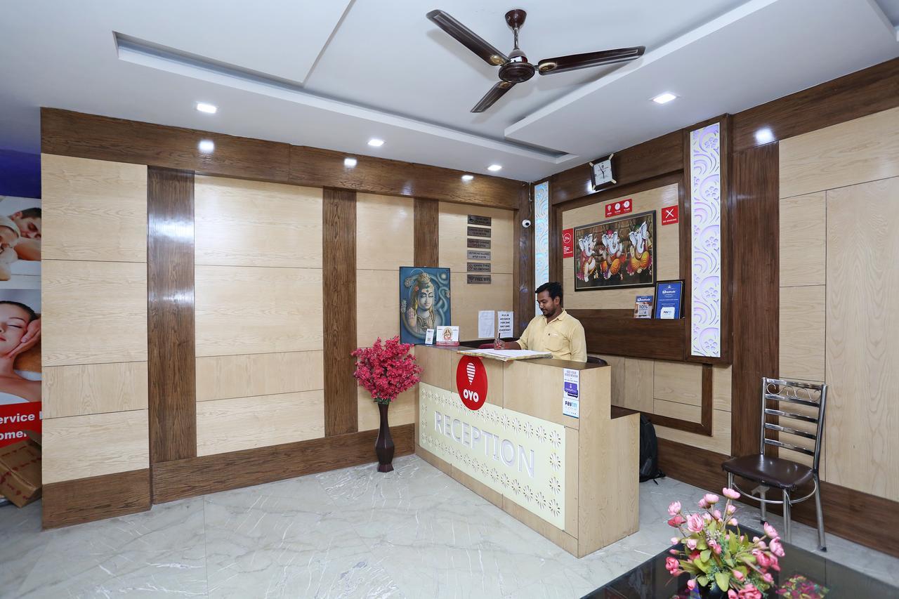 Oyo 9233 Hotel Cottage Lord Krishna Neu-Delhi Exterior foto