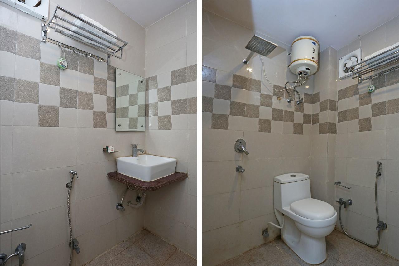 Oyo 9233 Hotel Cottage Lord Krishna Neu-Delhi Exterior foto